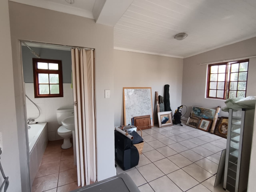7 Bedroom Property for Sale in Walmer Eastern Cape